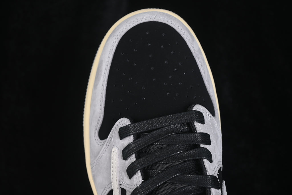 AJ1 Low
