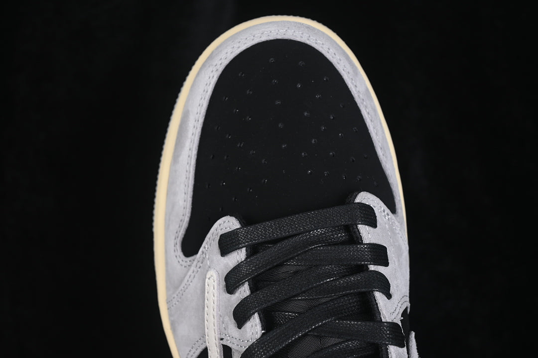 AJ1 Low