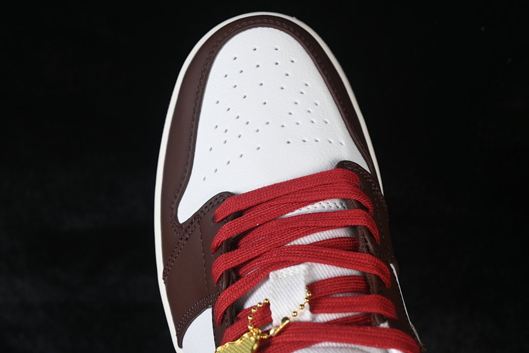 AJ1 Low
