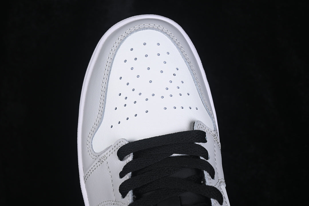 AJ1 Low