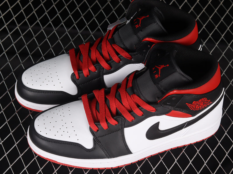 AJ1 Mid
