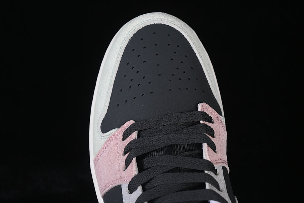 AJ1 Low