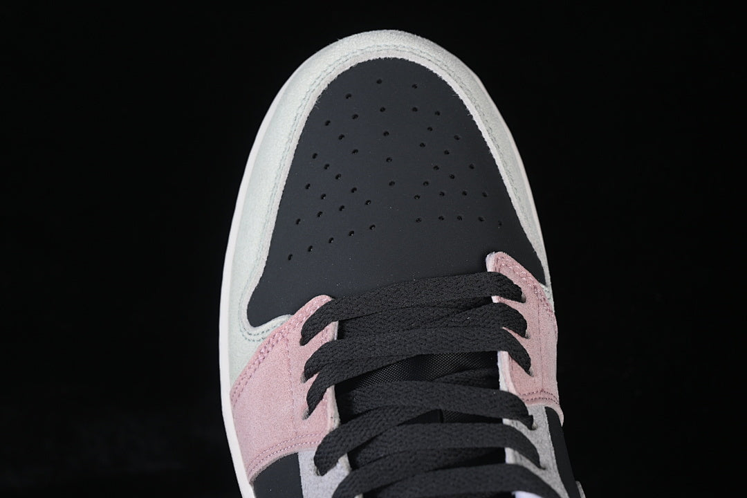 AJ1 Low