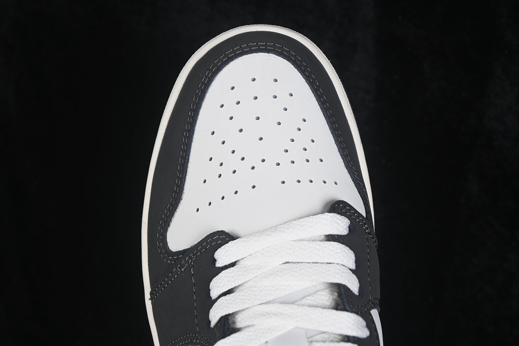 AJ1 Low