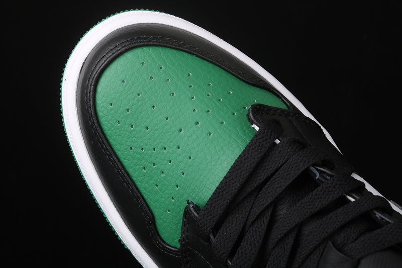 AJ1 Mid
