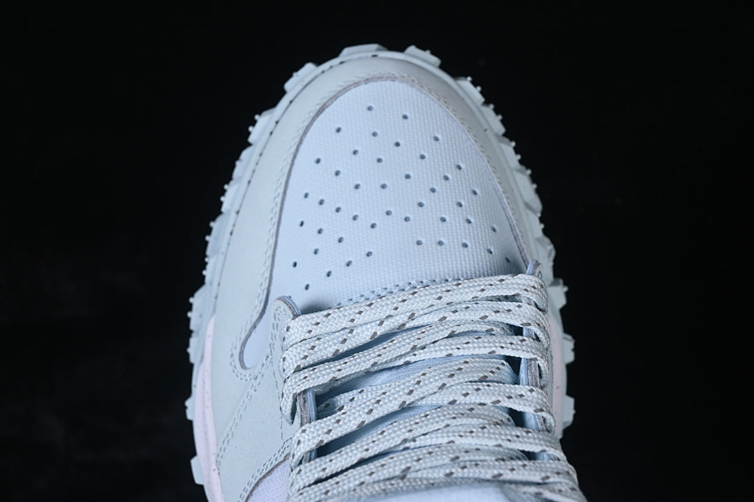 AJ1 Low