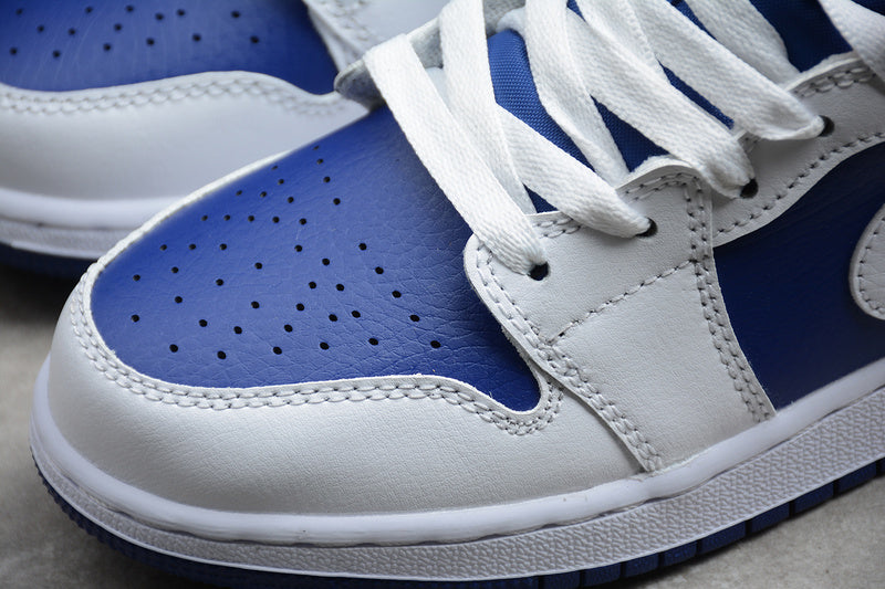 AJ1 Mid
