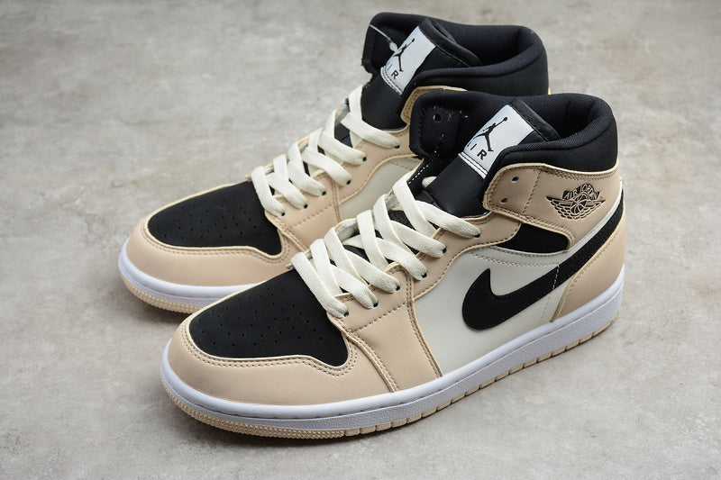 AJ1 Mid