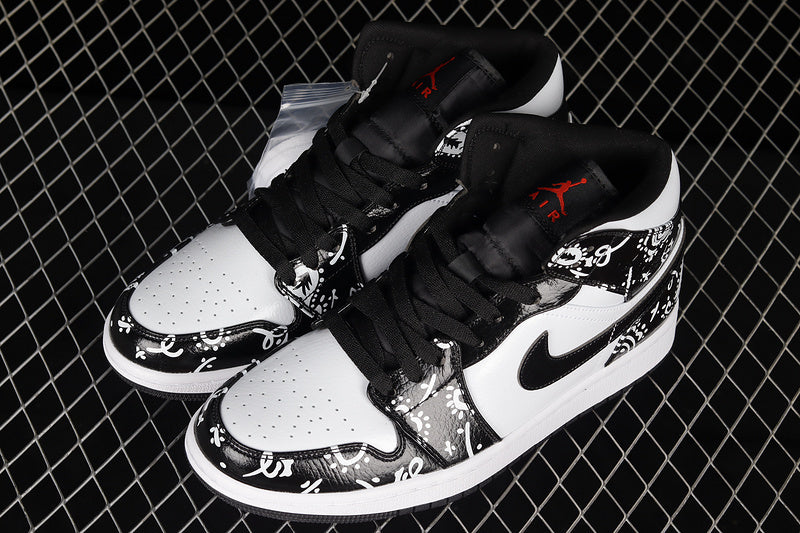 AJ1 Mid