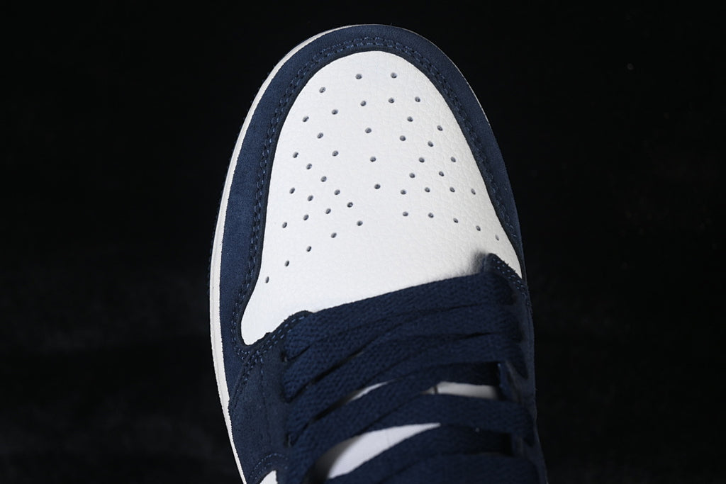 AJ1 Low