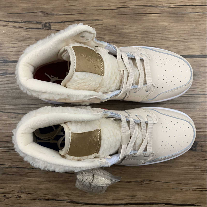 AJ1 Mid