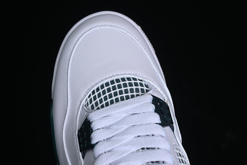 AJ4