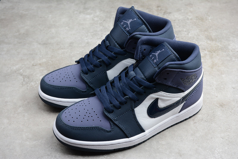 AJ1 Mid