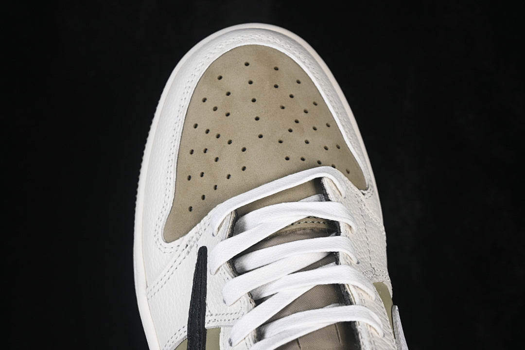 AJ1 Low