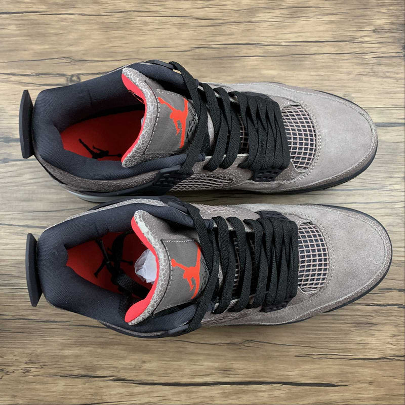 AJ4