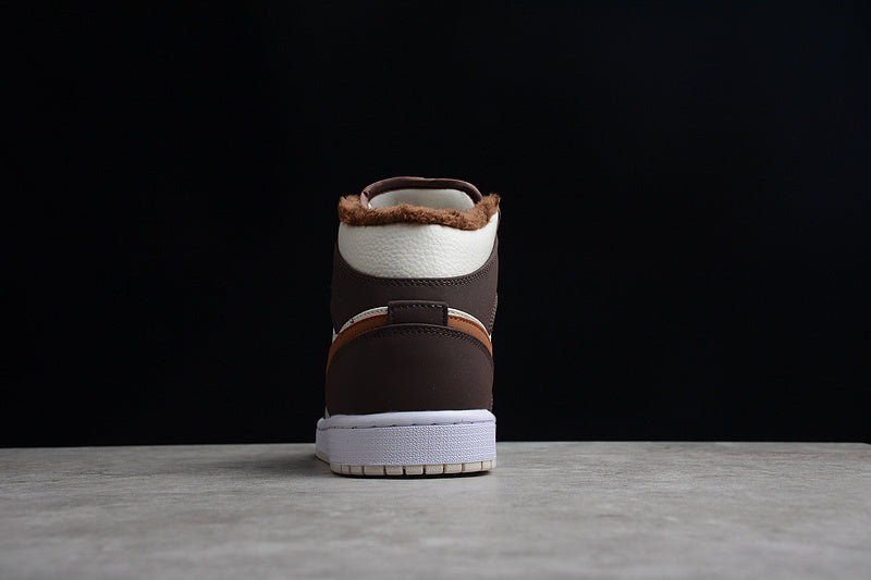AJ1 Mid