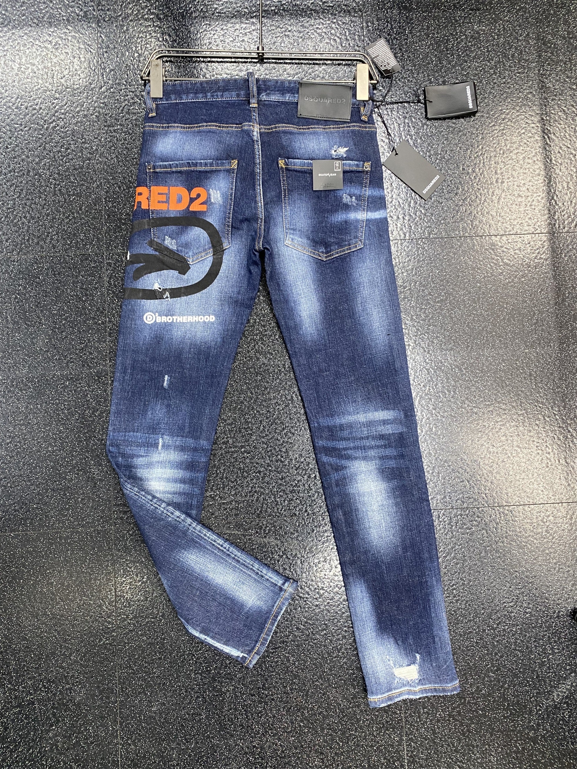 D2 Jeans