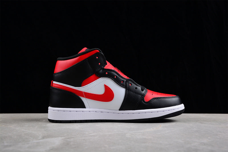 AJ1 Mid