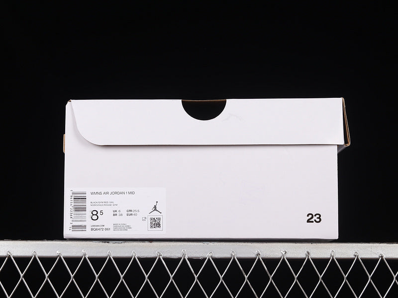 AJ1 Mid