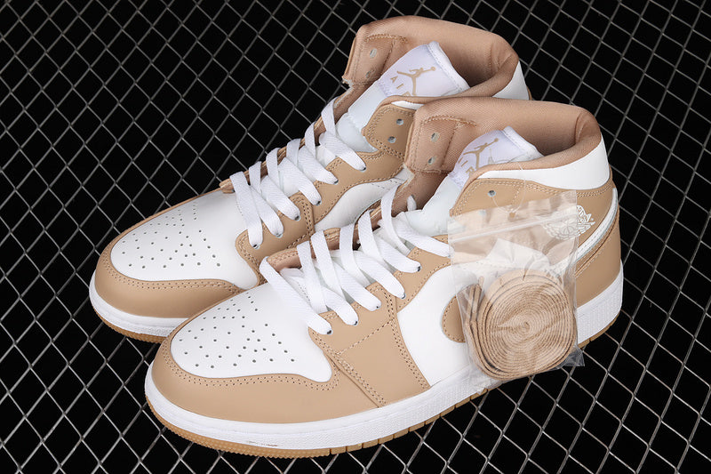AJ1 Mid