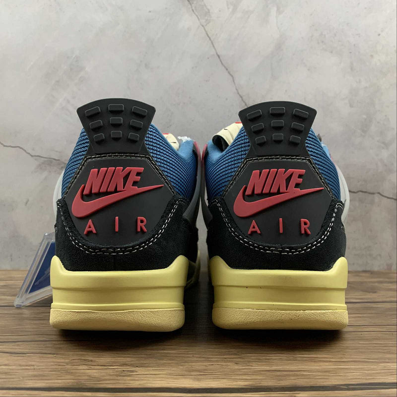 AJ4