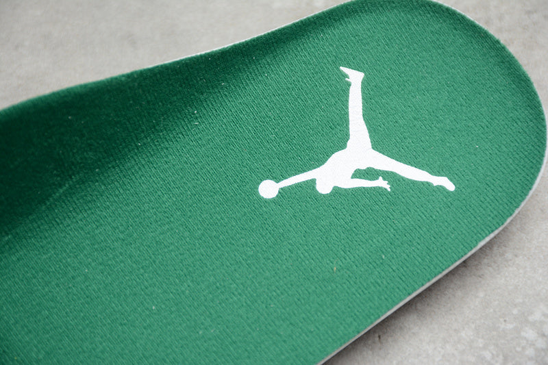 AJ4