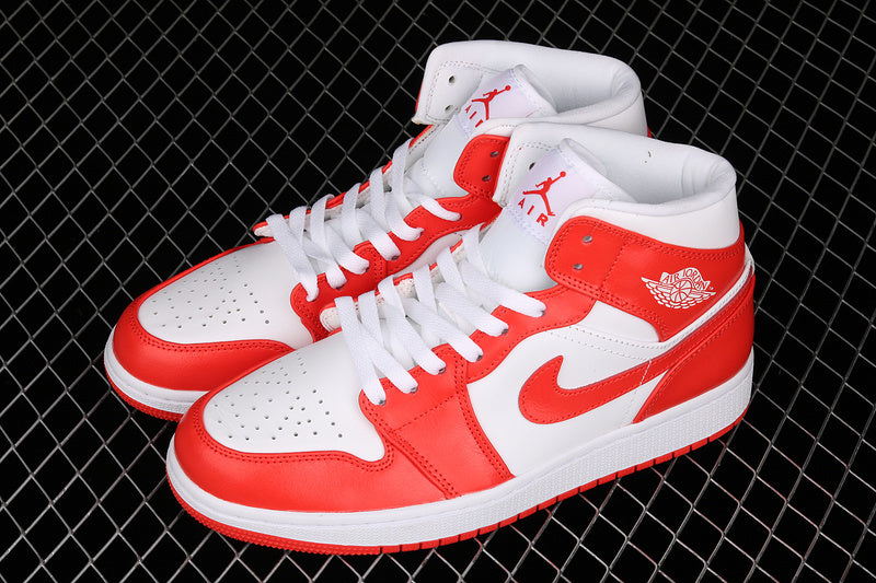 AJ1 Mid