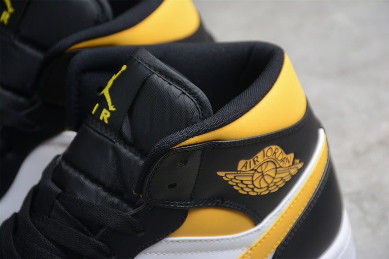AJ1 Mid