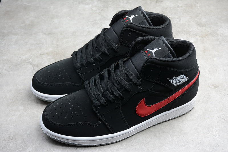 AJ1 Mid