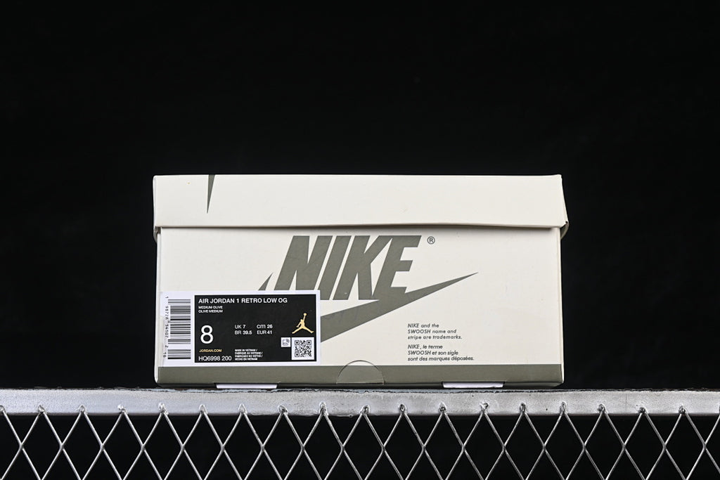 AJ1 Low