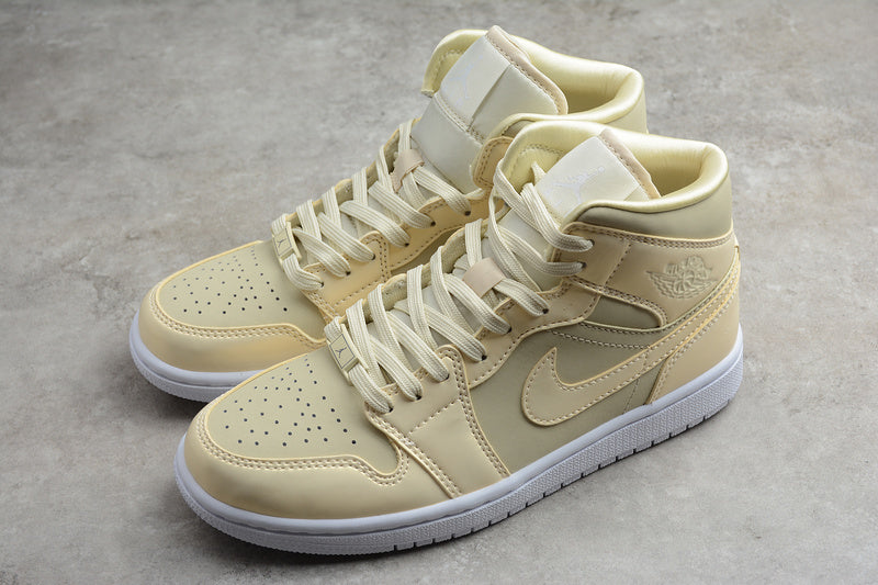 AJ1 Mid