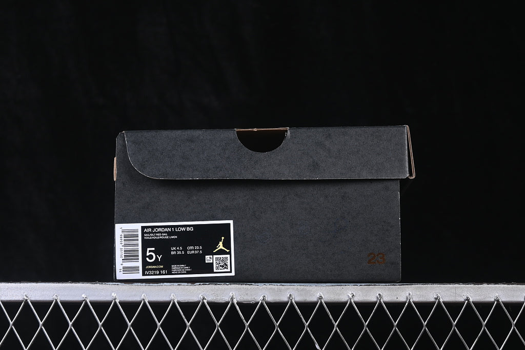 AJ1 Low