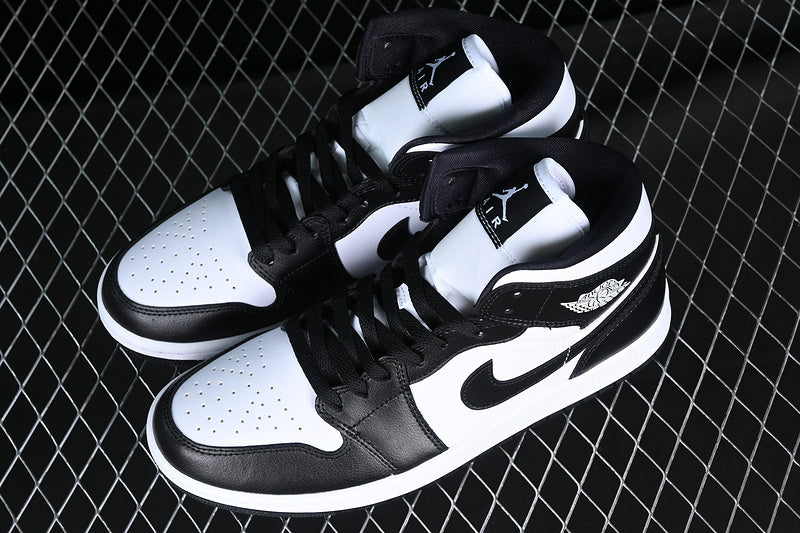 AJ1 Mid