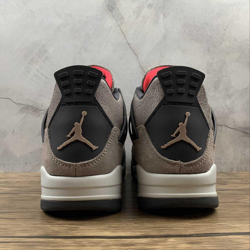 AJ4