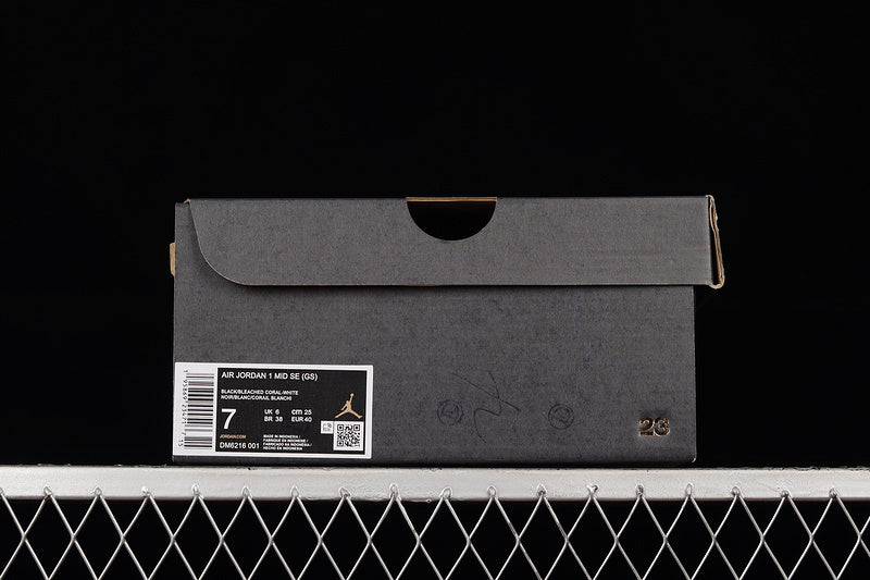 AJ1 Mid