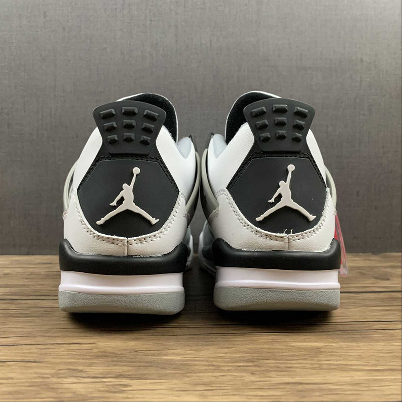 AJ4