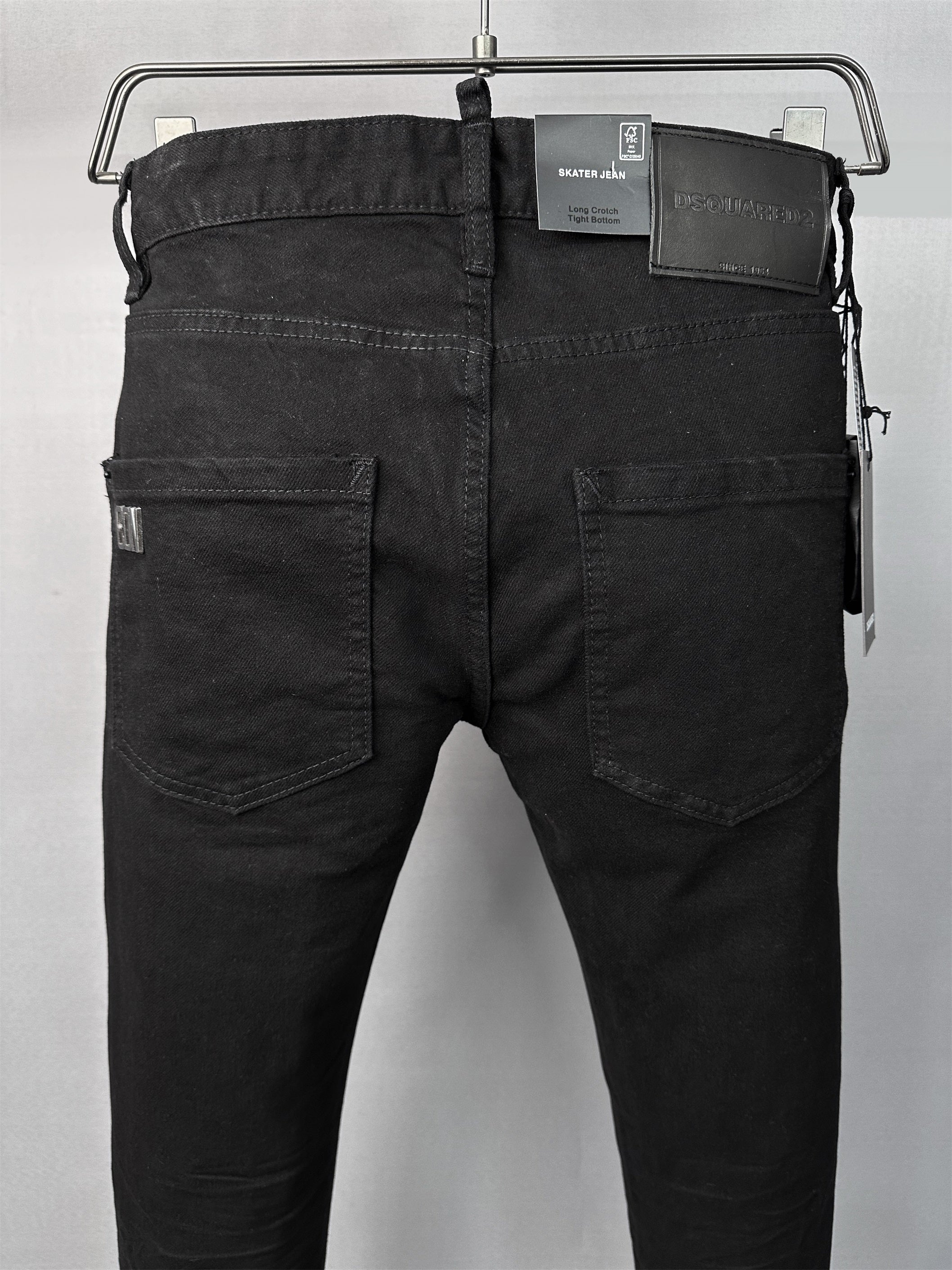 D2 Jeans