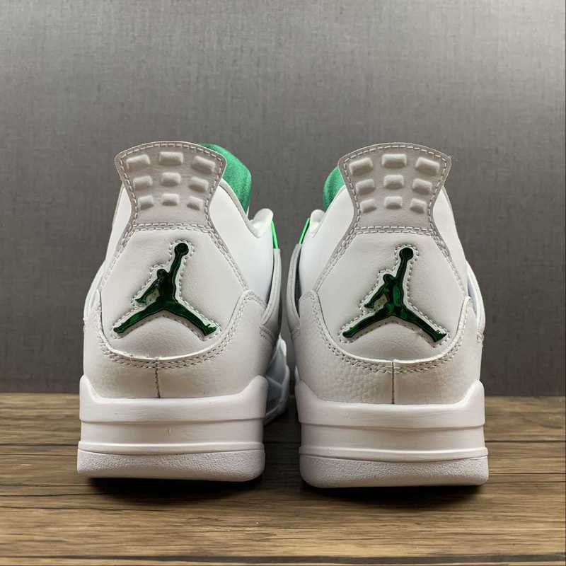 AJ4