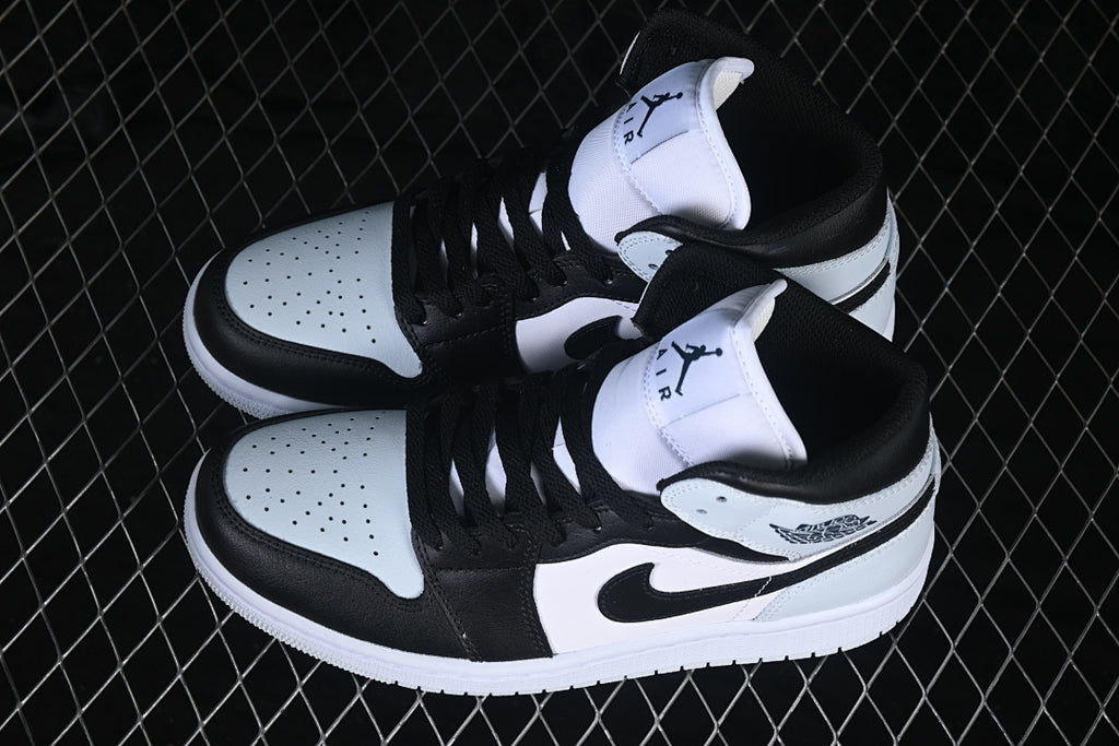AJ1 Mid