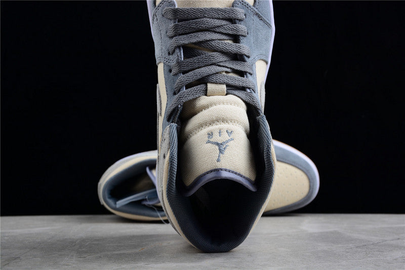 AJ1 Mid