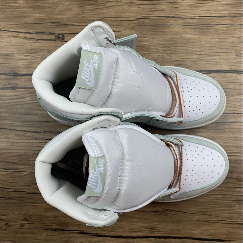 AJ1 High
