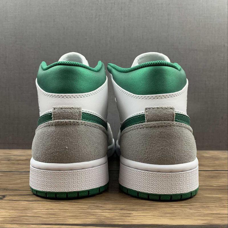 AJ1 Mid