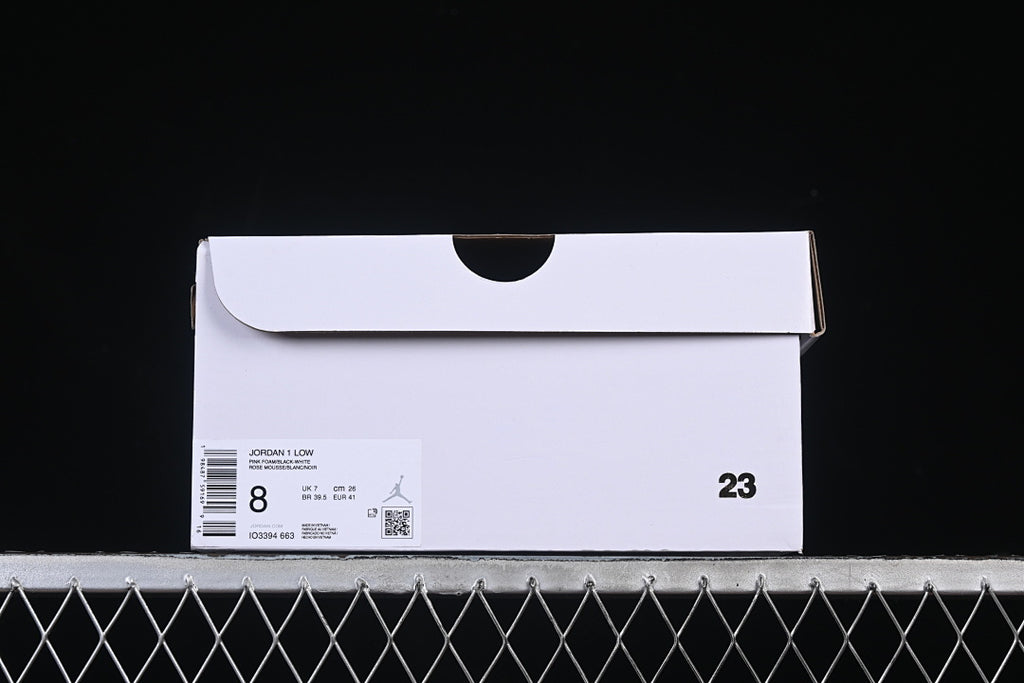 AJ1 Low