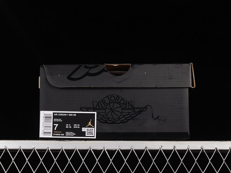 AJ1 Mid
