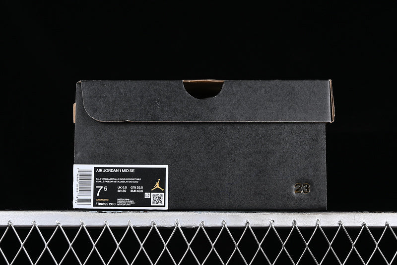 AJ1 Mid