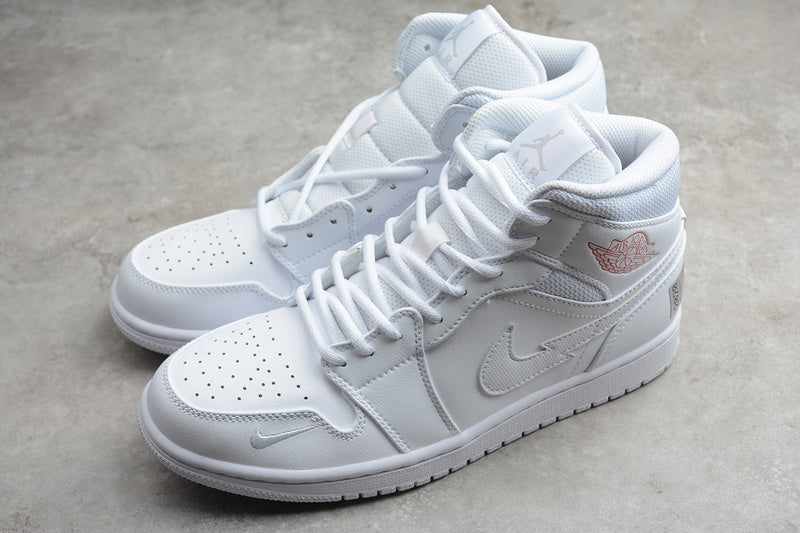 AJ1 Mid