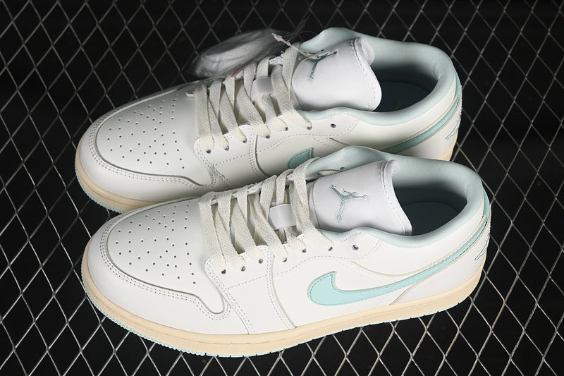 AJ1 Low
