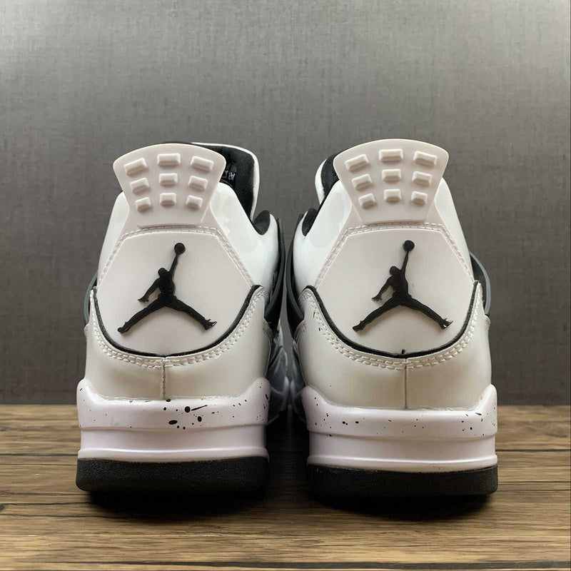 AJ4