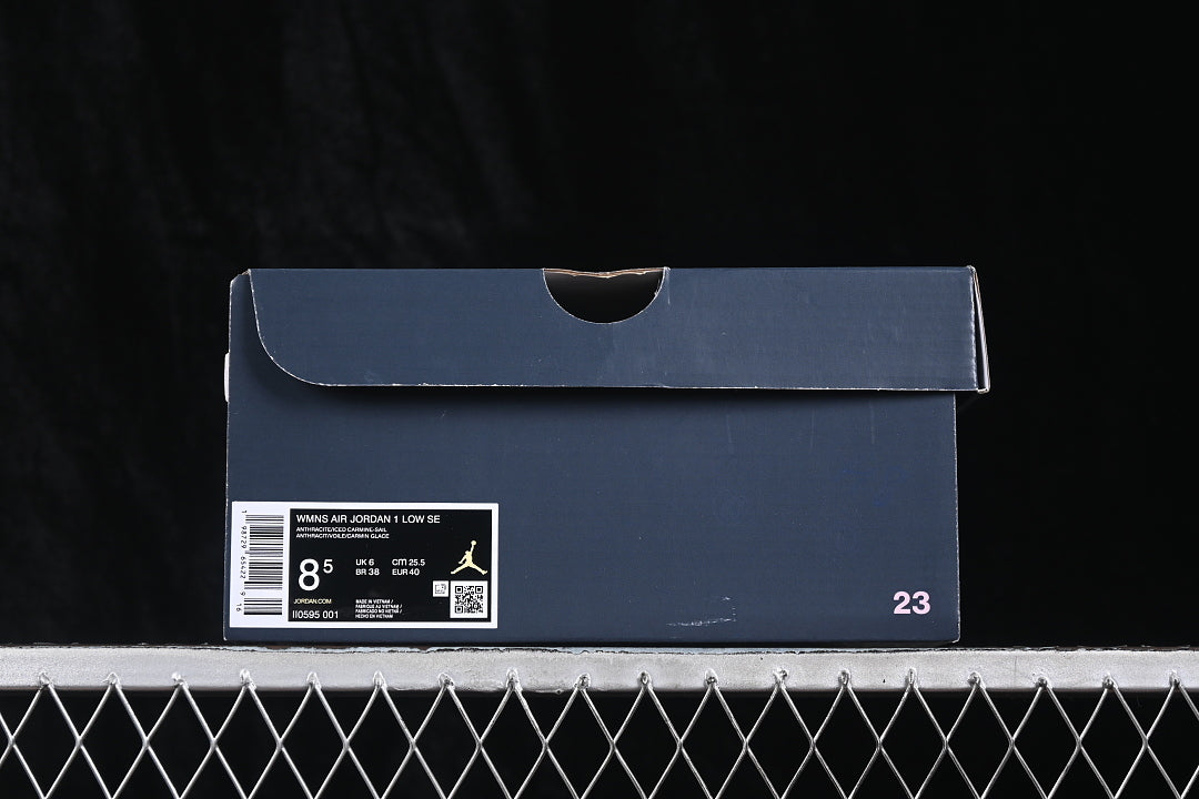 AJ1 Low