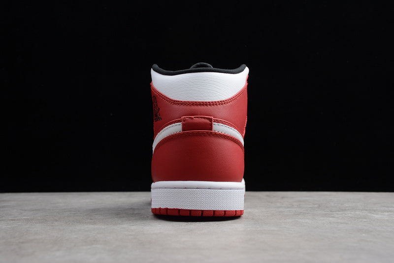 AJ1 Mid